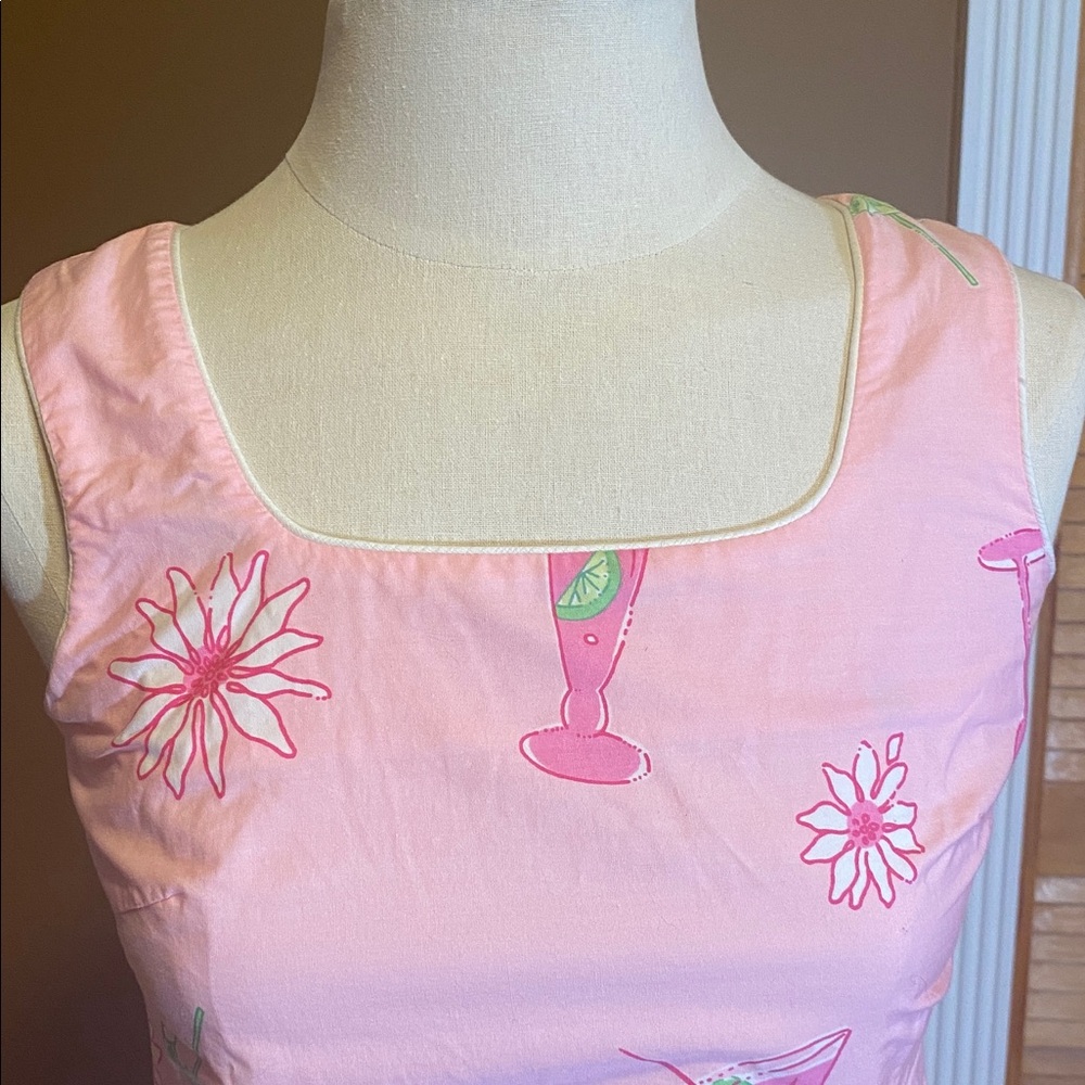 Lilly Pulitzer Pink Sleeveless Dress with Floral and Cocktail Print - Picture 4 of 12